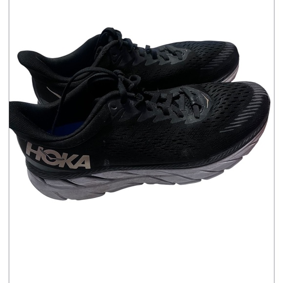 Hoka One One Clifton 7 Sz 9.5 Black / Gray Athletic Shoes Maximalist Cushioning - Picture 2 of 8
